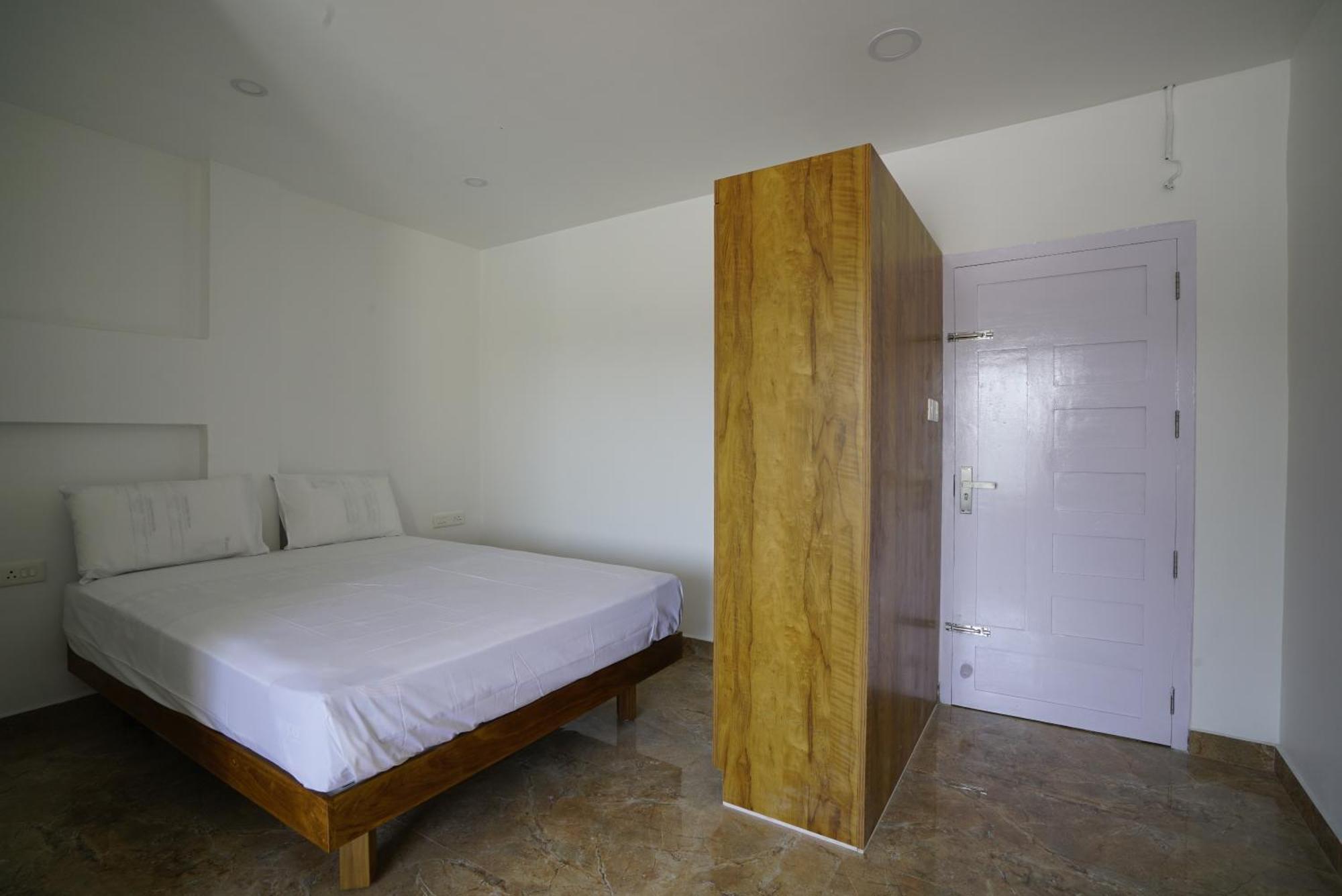 Hotel Quilon Residency Kundara Perumanseri Exterior foto